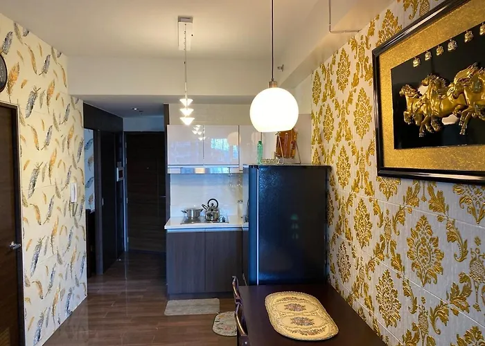 Family Oasis Makati 2 Bedroom 1 Kiddo 300 Mbps Fast Net