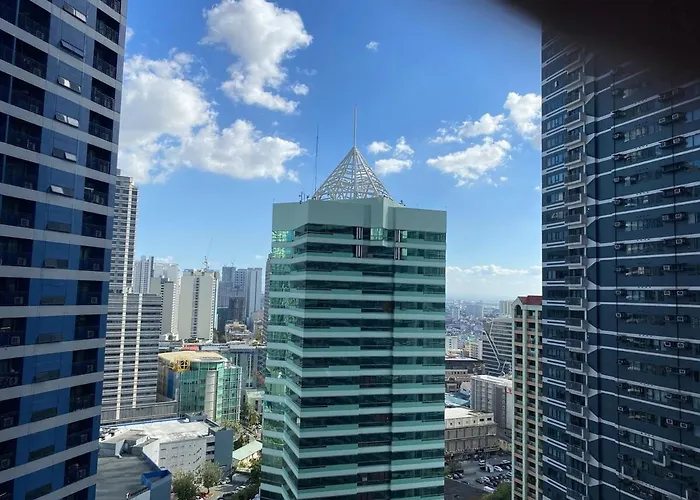 Family Oasis Makati 2 Bedroom 1 Kiddo 300 Mbps Fast Net Manila